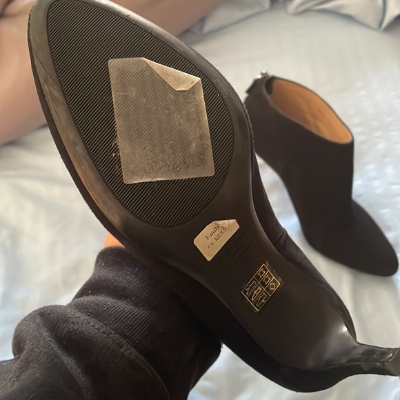 L. k. Bennett Emily booties (EU 35/US 5.5) - Picture 2 of 4